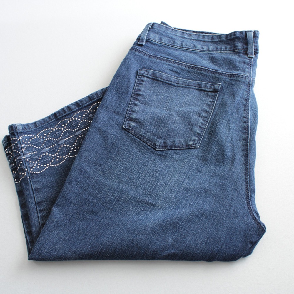 Gloria Vanderbilt Amanda Dark Wash Studded Embroidered Capri Jeans Size 12
